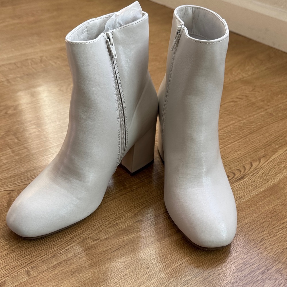 Chic White Heeled Ankle Boots